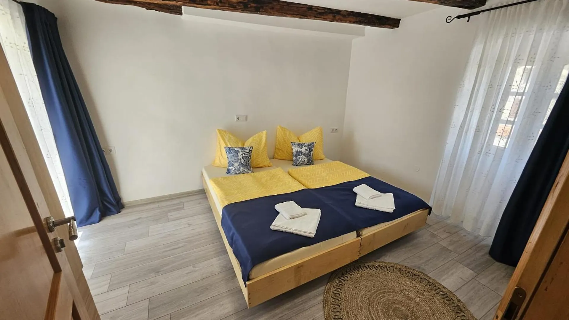 Villa Nautia Stone House Milohnici